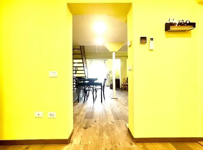 Attico Darsena Nuova Lägenhet *